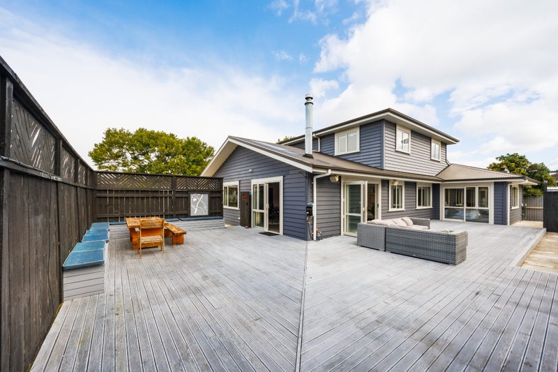 47 Karina Terrace, Roslyn, Palmerston North - Carousel 1