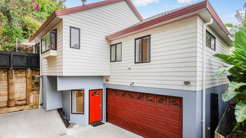 13A Stephen Lysnar Place, Hillsborough, Auckland - Carousel 1