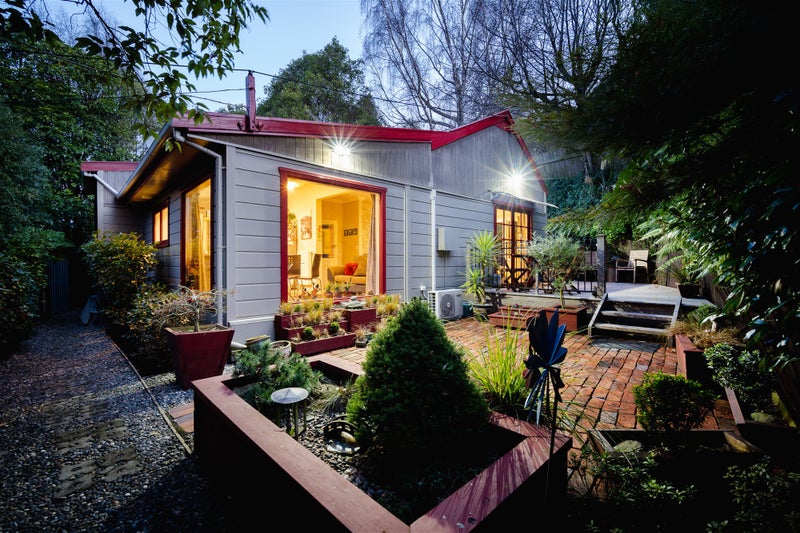 88 Glen Road, The Glen, Dunedin - Carousel 1