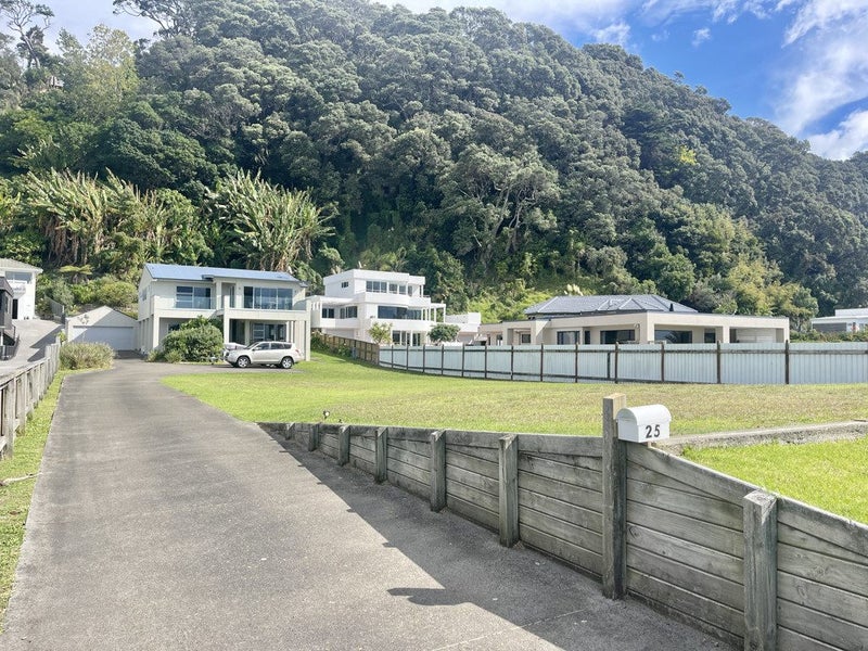 25 West End Road, Ohope - Carousel 13