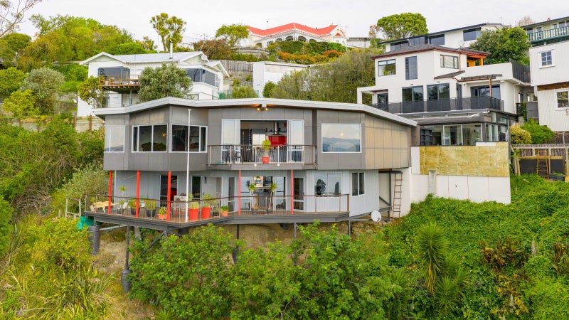 4B Seapoint Road, Bluff Hill, Napier - Carousel 2
