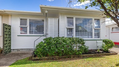 53 Queenwood Road, Levin, Levin - Carousel 1