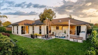 7 Darjon Drive, Huntington, Hamilton - Carousel 1