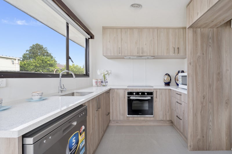 11 Starforth Place, Henderson, Auckland - Carousel 2