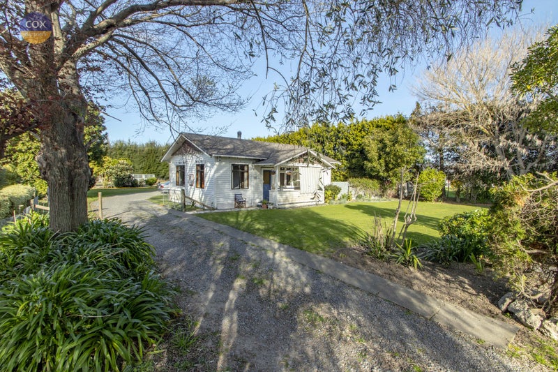28 The Loop, Meeanee, Napier - Carousel 1