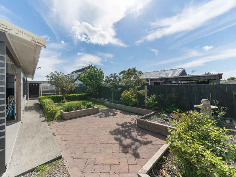 60 Benmore Avenue, Cloverlea, Palmerston North - Carousel 14