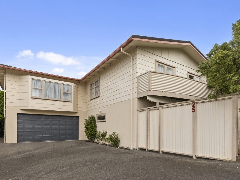 25 Viewmont Drive, Harbour View, Lower Hutt - Carousel 1
