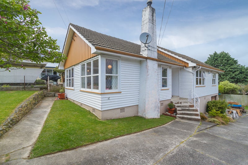 62 Thomas Street, Stokes Valley, Lower Hutt - Carousel 1