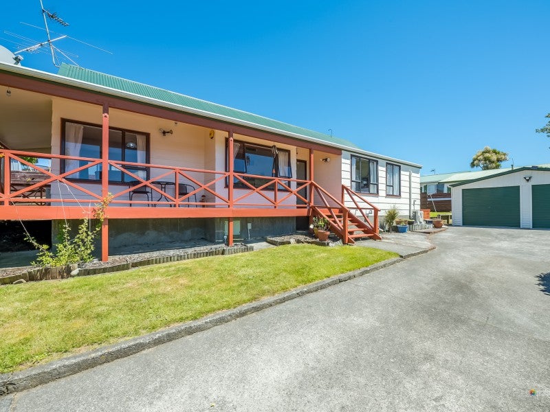 10 Drummond Crescent, Kelson, Lower Hutt - Carousel 1