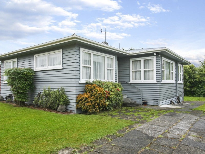 198 Frankley Road, Frankleigh Park, New Plymouth - Carousel 1