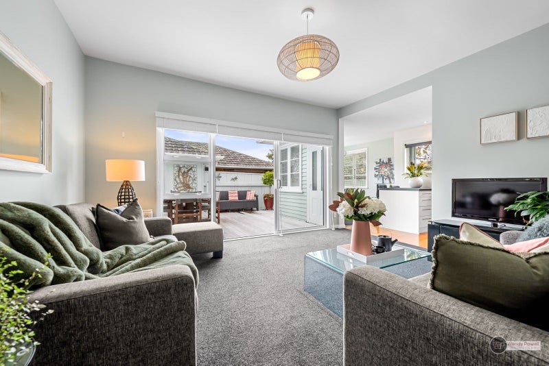 1/215 RIVERSIDE DR, Waterloo, LOWER HUTT - Carousel 2