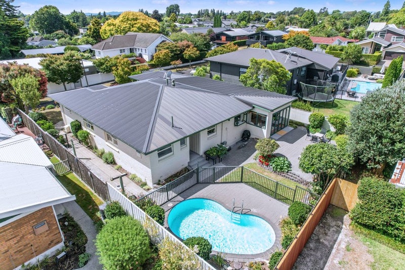 3 Kelly Place, Chartwell, Hamilton - Carousel 2