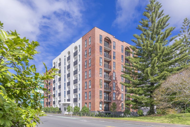 308/1817A Great North Road, Avondale, Auckland - Carousel 1