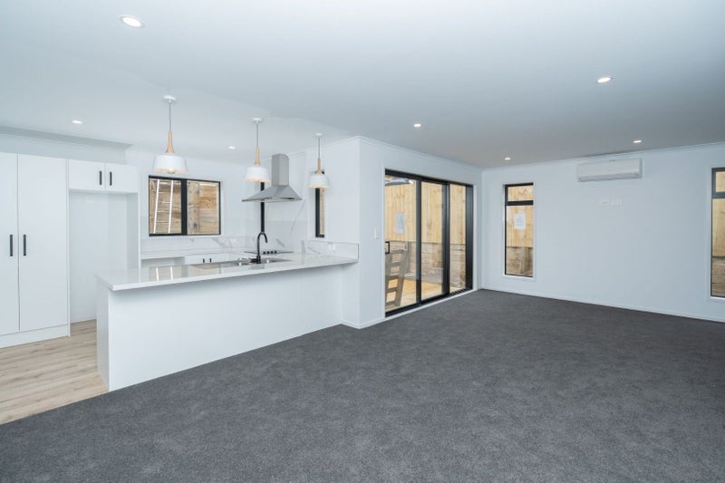 2/44 Glenview Terrace, Glenview, Hamilton - Carousel 2
