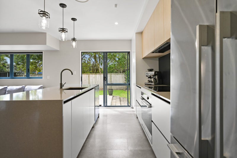 53 Spinnaker Drive, Flagstaff, Hamilton - Carousel 2