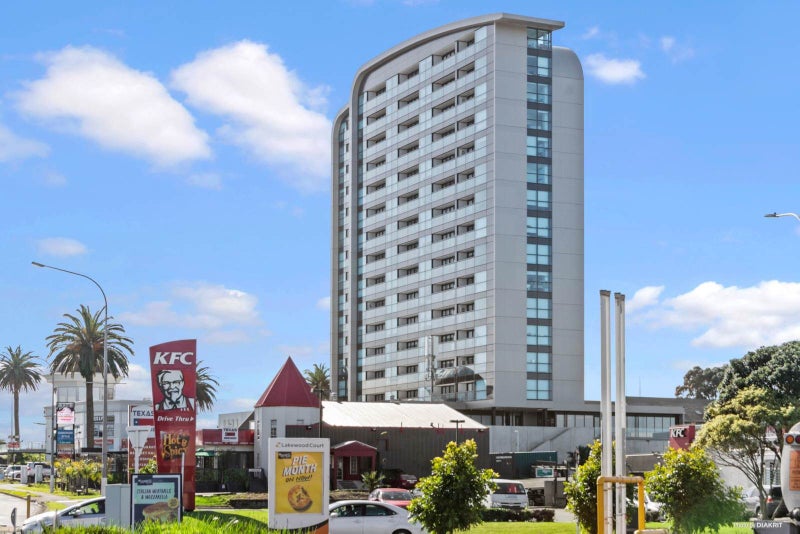 1211/8 Lakewood Court, Manukau, Auckland - Carousel 1