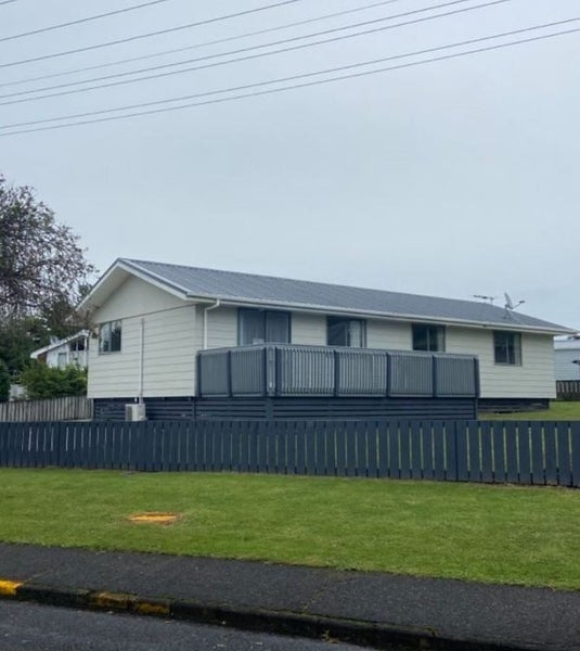 38 Brookland Road, Western Heights, Rotorua - Carousel 1