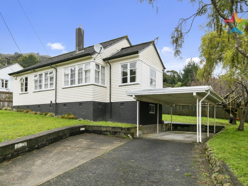 71 Wilkie Crescent, Naenae, Lower Hutt - Carousel 2