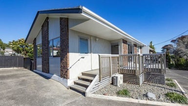 1/4210A Great North Road, Glendene, Auckland - Carousel 1