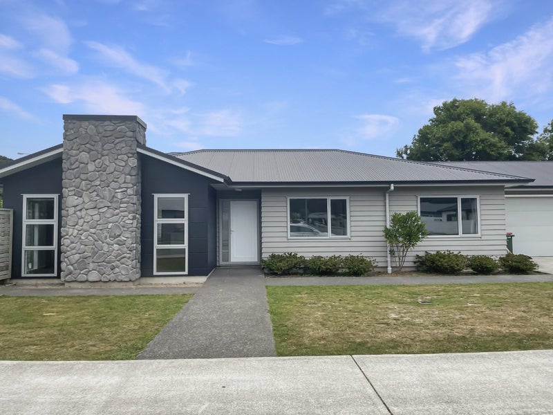 1 Grovedale Square, Wainuiomata, Lower Hutt - Carousel 17
