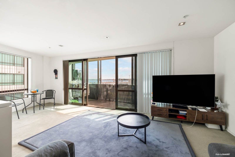518/6 Dockside Lane, Auckland Central, Auckland - Carousel 2