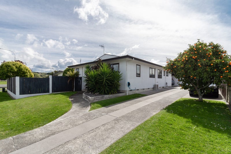 40 Glamorgan Avenue, Tamatea, Napier - Carousel 2