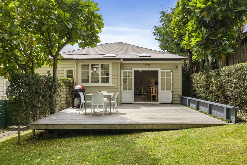 11 Rutland Road, Stanley Point, Auckland - Carousel 2