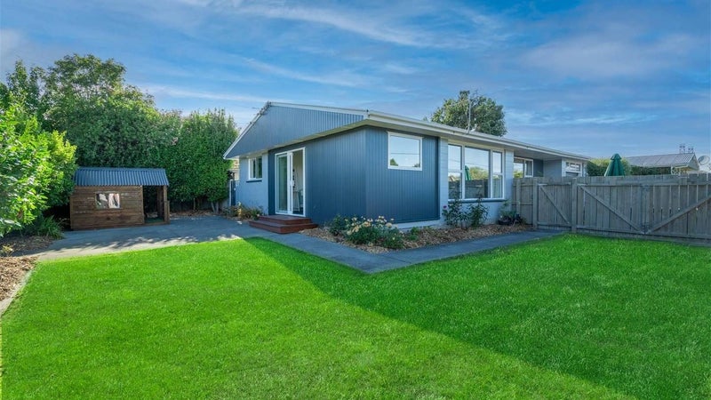 12 Farrington Avenue, Bishopdale, Christchurch - Carousel 1