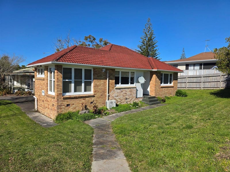 86 Titirangi Road, New Lynn, Auckland - Carousel 11