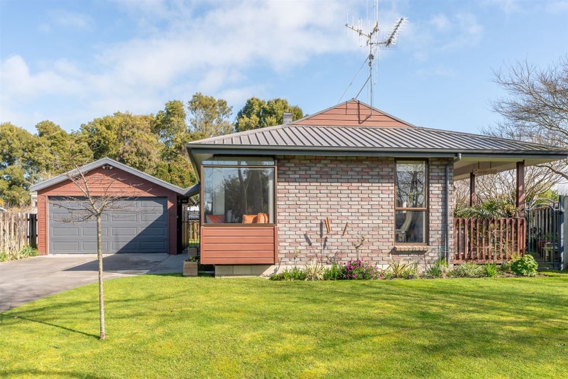 52 Waterford Road, Fitzroy, Hamilton - Carousel 2