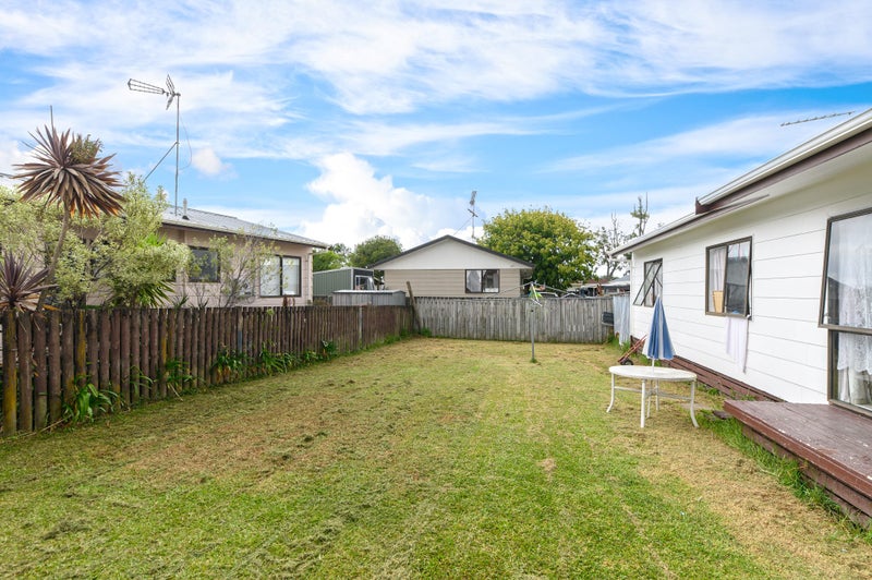 1/44 Shifnal Drive, Randwick Park, Auckland - Carousel 1