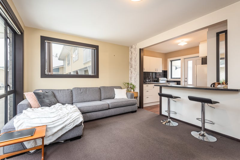 9/18 Stoneyhurst Street, St Albans, Christchurch - Carousel 2