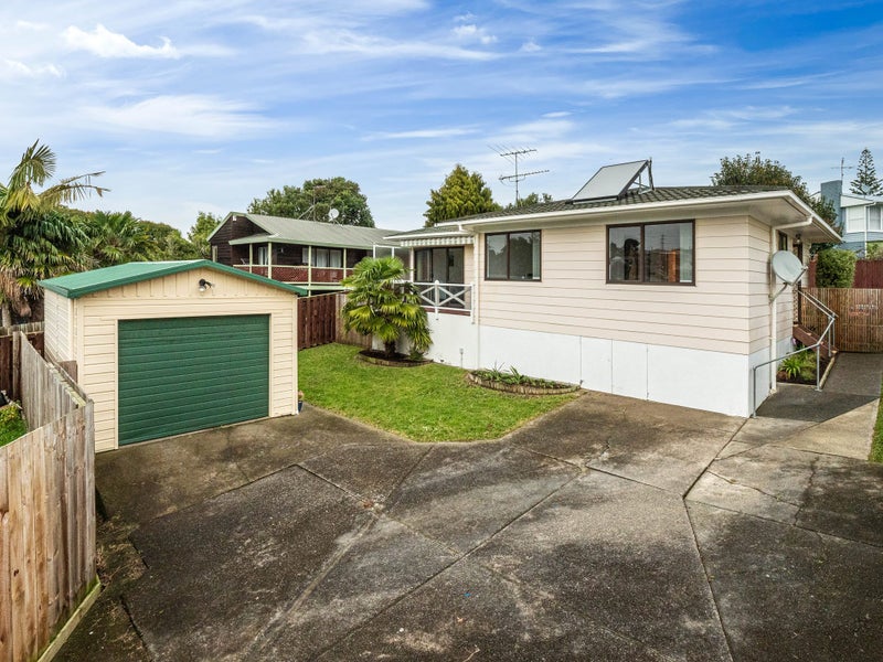 12A Battersby Avenue, Mount Roskill, Auckland - Carousel 2