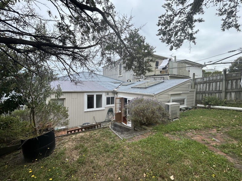 79 Austin Street, Mount Victoria, Wellington - Carousel 20