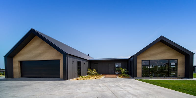 22 Larlin Drive, Hawera - Carousel 1