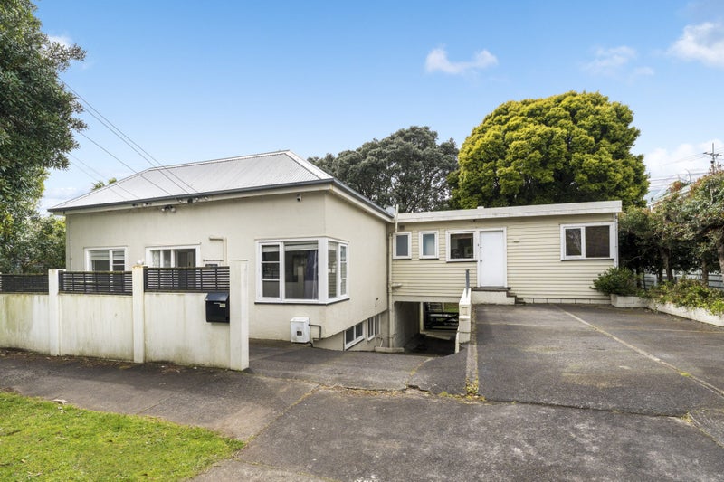 2/12 Royal Terrace, Sandringham, Auckland - Carousel 28
