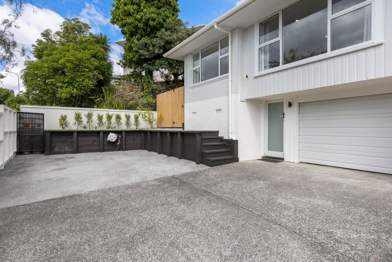1/10 Yattendon Road, St Heliers, Auckland - Carousel 1