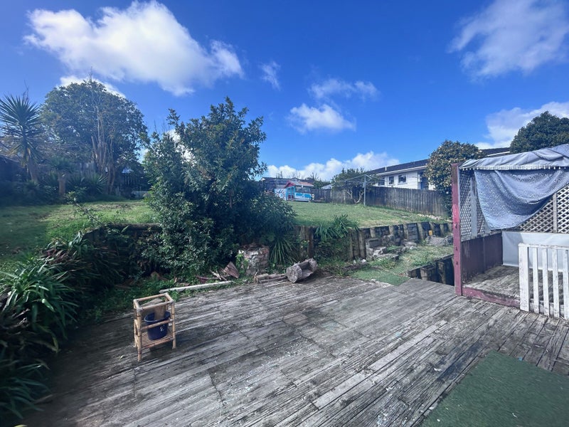 42 Fitzherbert Avenue, West Harbour, Auckland - Carousel 2