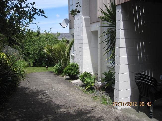 2/14 College Road, Saint Johns, Auckland - Carousel 2