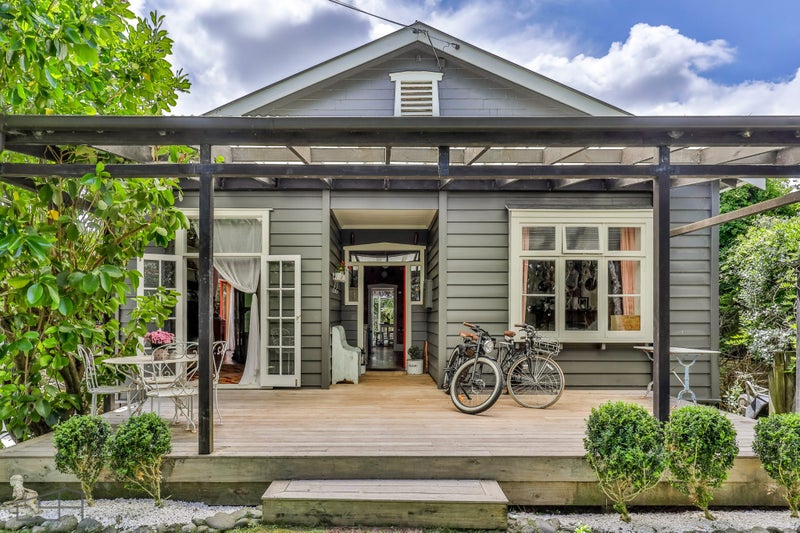 54 Willerton Avenue, New Lynn, Auckland - Carousel 1