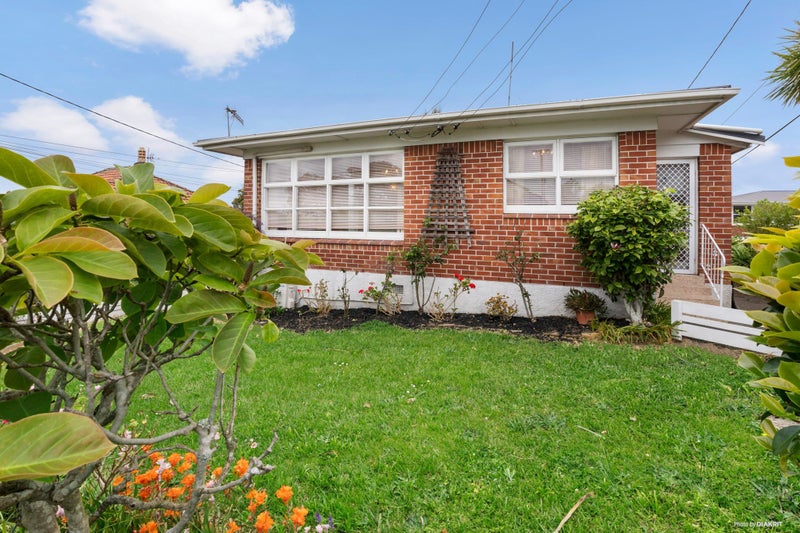 1/228 Onewa Road, Birkenhead, Auckland - Carousel 2