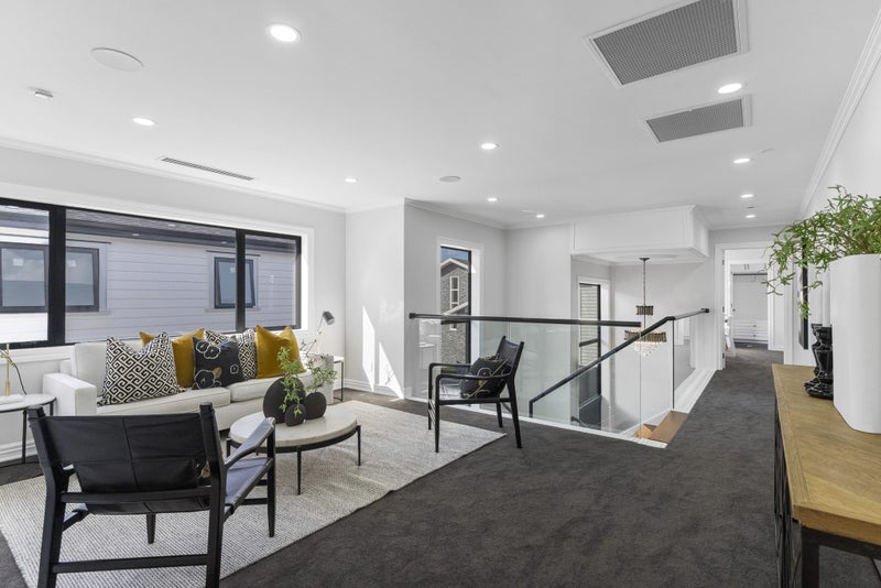 10 Stratford Avenue, Milford, Auckland - Carousel 2