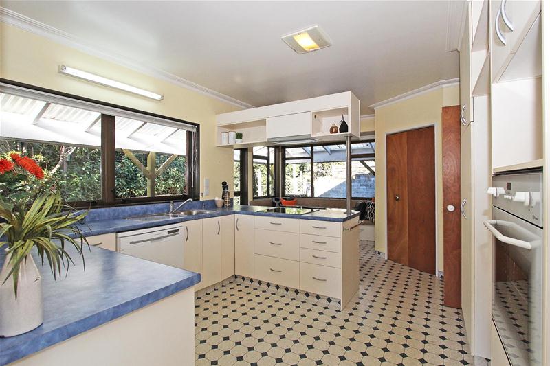 8 Coster Street, Enner Glynn, Nelson - Carousel 2