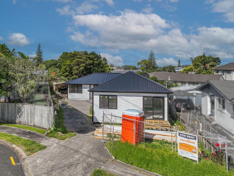 15A Mangos Place, Pakuranga, Manukau City, Auckland - Carousel 1