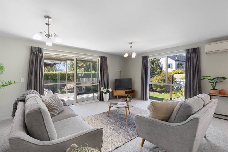 2/5 Soleares Avenue, Mount Pleasant, Christchurch - Carousel 1