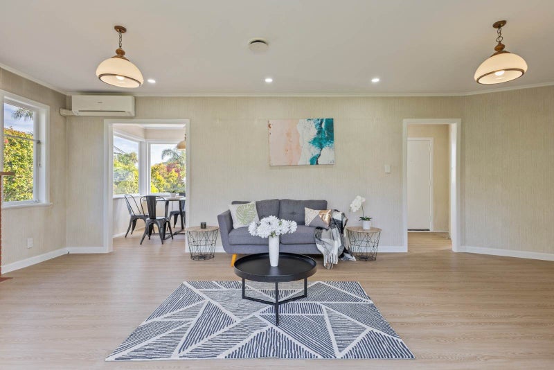 29 Swan Crescent, Pakuranga, Auckland - Carousel 2