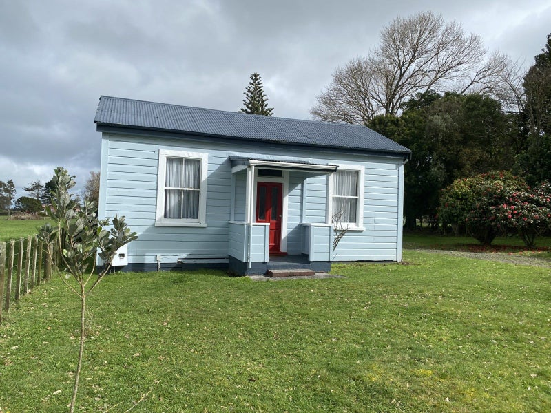 71 Egmont Street, Hawera - Carousel 1
