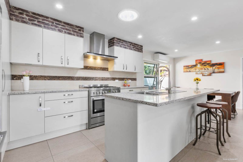 11A Jarman Road, Mount Wellington, Auckland - Carousel 1