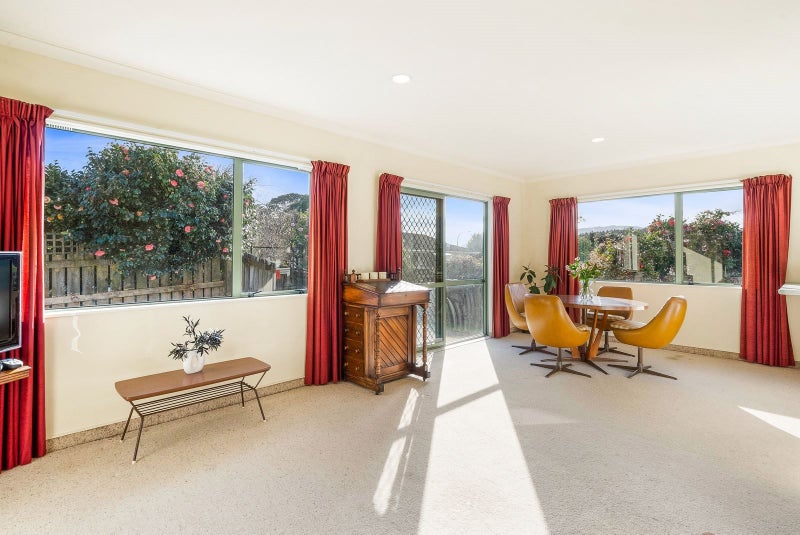 8A Chilton Drive, Paraparaumu - Carousel 2
