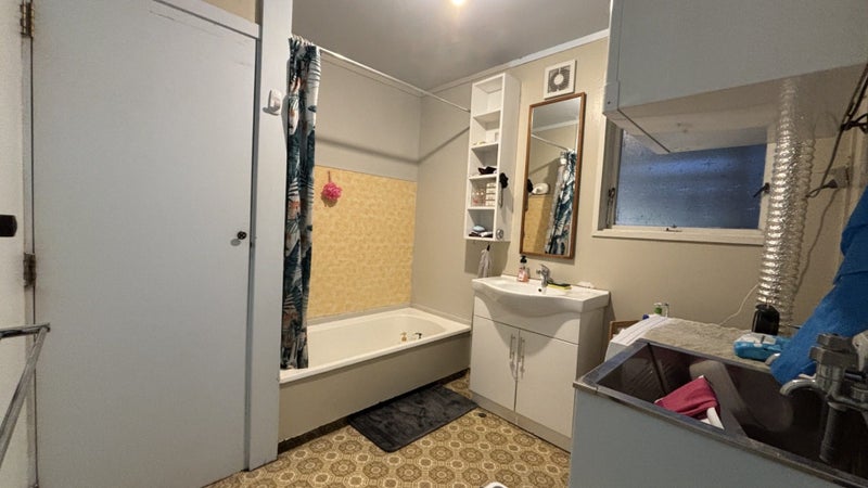 51 Hawker Street, Mount Victoria, Wellington - Carousel 8